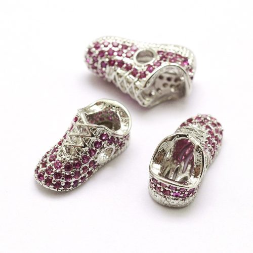 Cirkónia kristályos, ródium színű 13,5x6x6,5mm-es cipő gyöngy, babaváró ékszerhez - rózsaszín, furat: 2mm