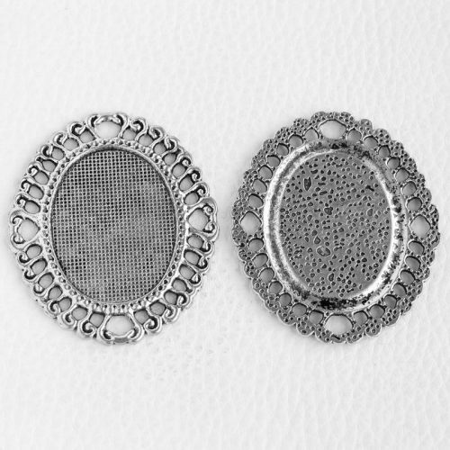 Tibeti stílusú ragasztható fém medál alap - antik ezüst színű 55x46mm-es, 36x27mm-es kabosonhoz
