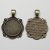Tibeti stílusú ragasztható fém medál alap - antik bronz színű 37x28mm-es, 20mm-es kabosonhoz