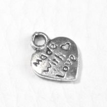  Tibeti stílusú fém medál / fityegő - antik ezüst színű 12x10mm-es szív "Made With Love"